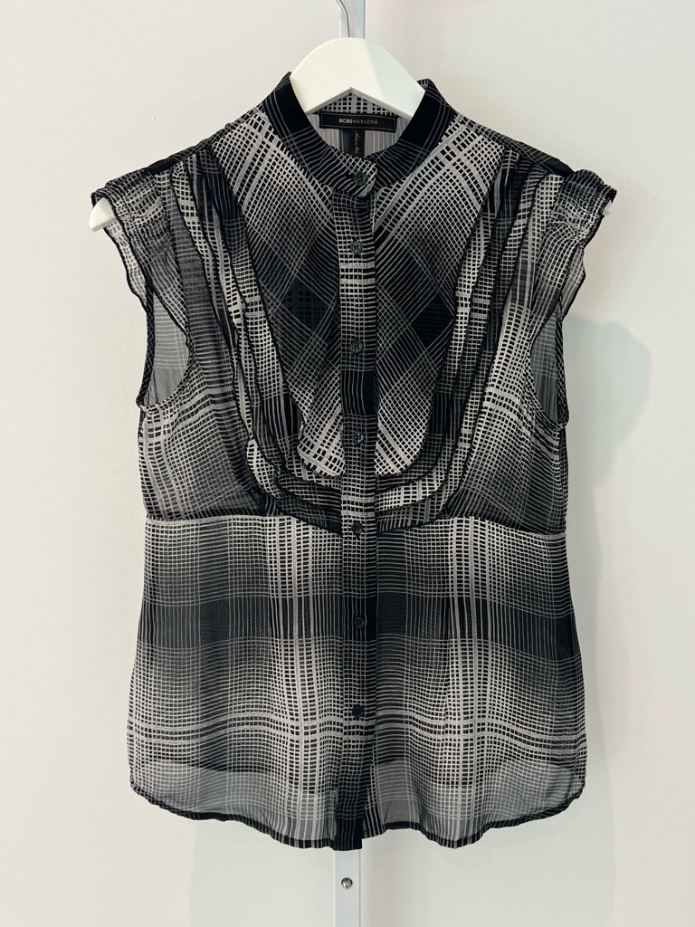 Bcbg Black White Flutter Button Down Top Size Small Nwots!